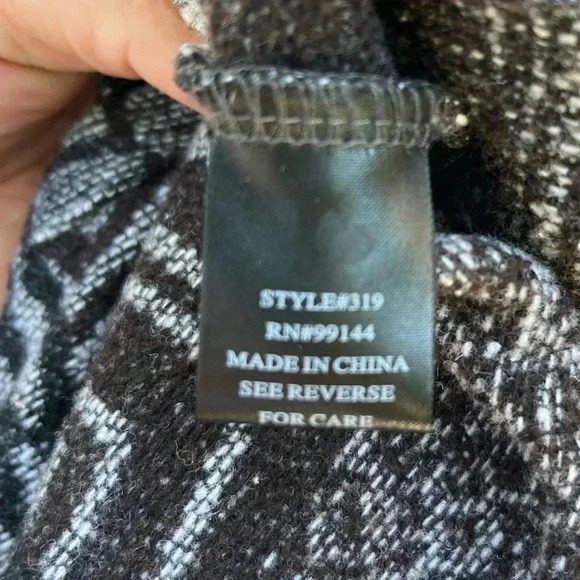 Lapis hooded sleeveless asymmetrical black and gray vest/poncho size M - Picture 7 of 9